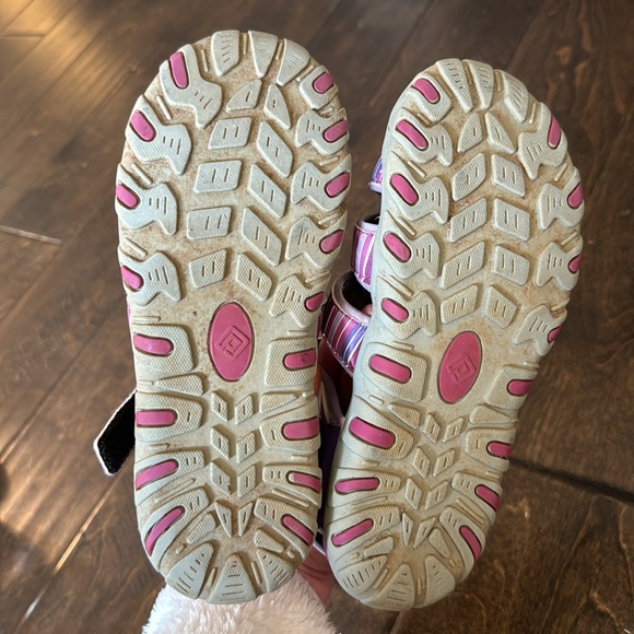 Dream Paris - Closed-Toe Outdoor Summer Sport Sandals - Size 3 - Picture 5 of 5